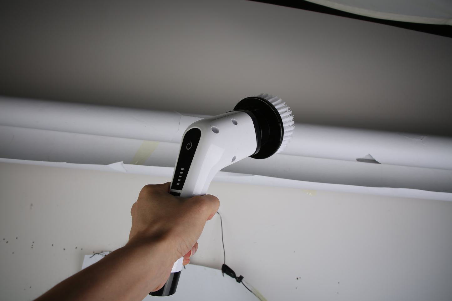 1Pc Electric Spin Scrubber Cordless Rechargeable Telescopic Cleaning Brush 8 Replaceable Heads 2 Speed Adjustable Extension Arm Bathroom Tub Tile Floor